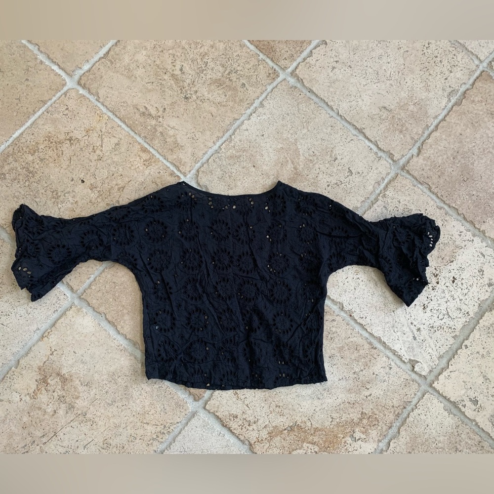 NYC Lace Crop Top - BLK